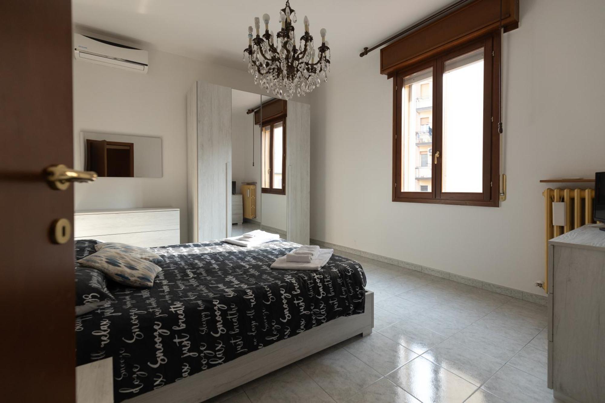 M.G. Home 2 A Un Passo Da Tutto โบโลญญา ภายนอก รูปภาพ